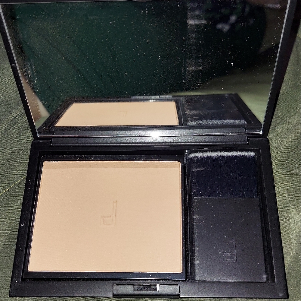 NEW Doucce Freematic Bronze  Highlight Palette DEEP In Goddess W/ Brush & MIRROR